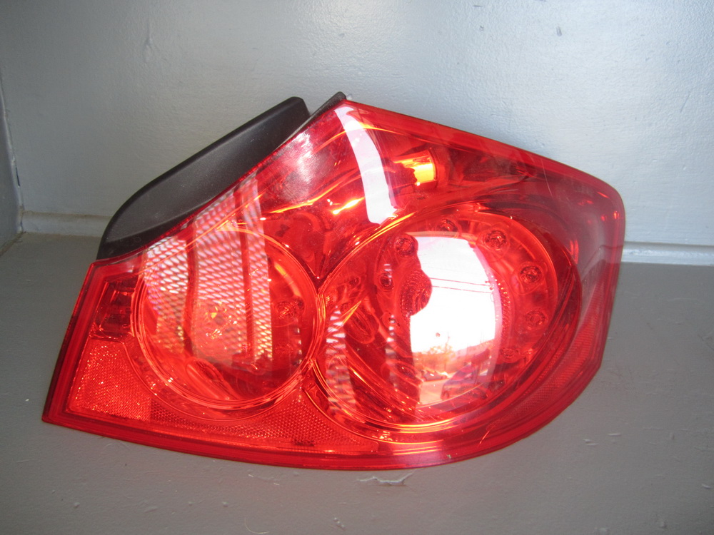 Infiniti G35 G37 Tail Light TAILLIGHT 4 DOOR 3456789 Used Auto Parts